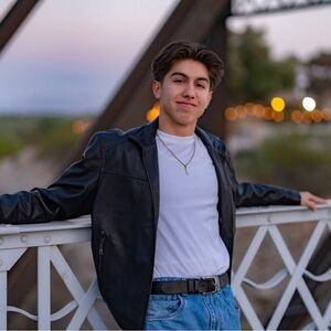 Meet your Posher, Lucky